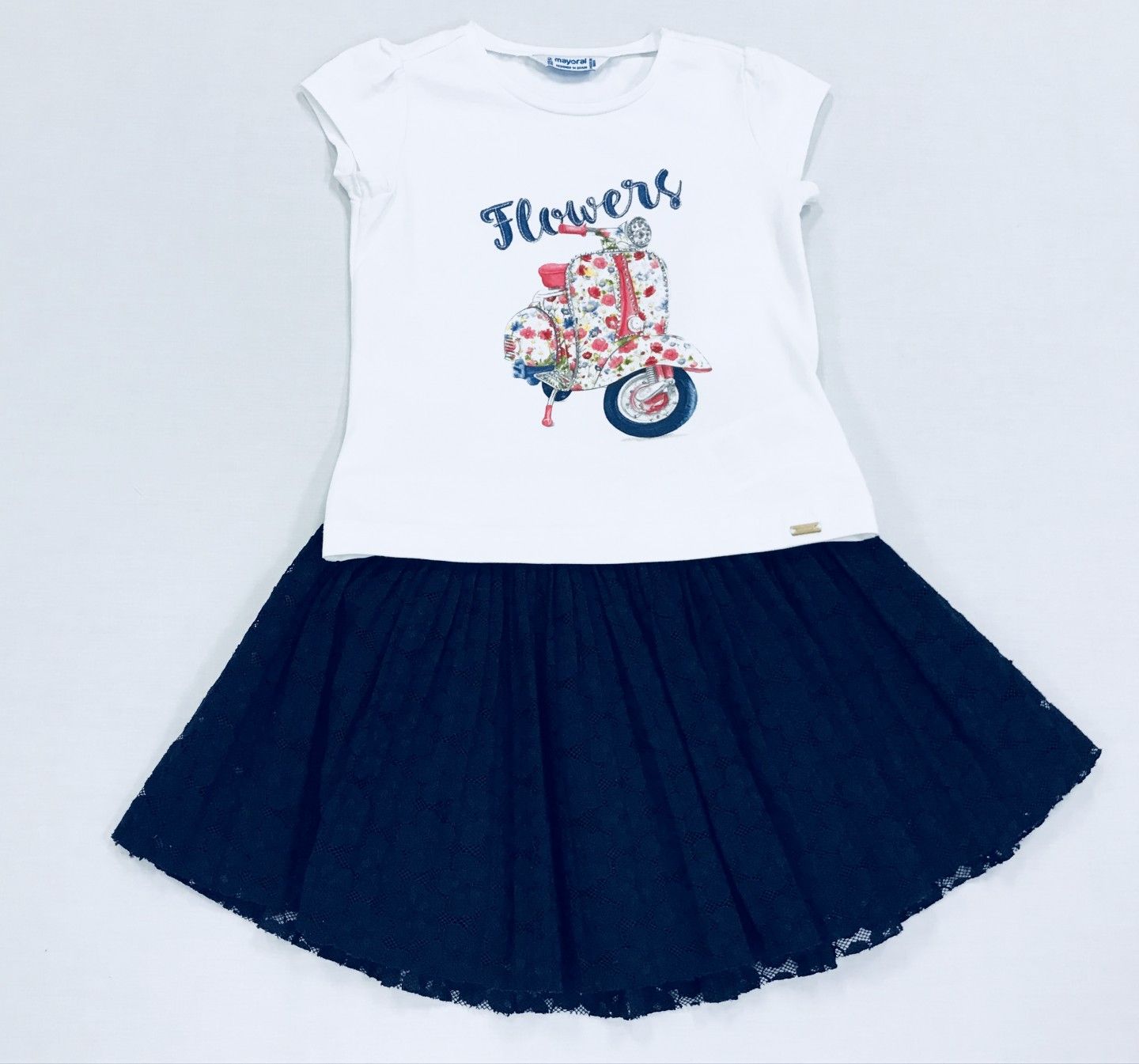 3026 WHITE BLOUSE WITH NAVY SKIRT SIZE 2-8