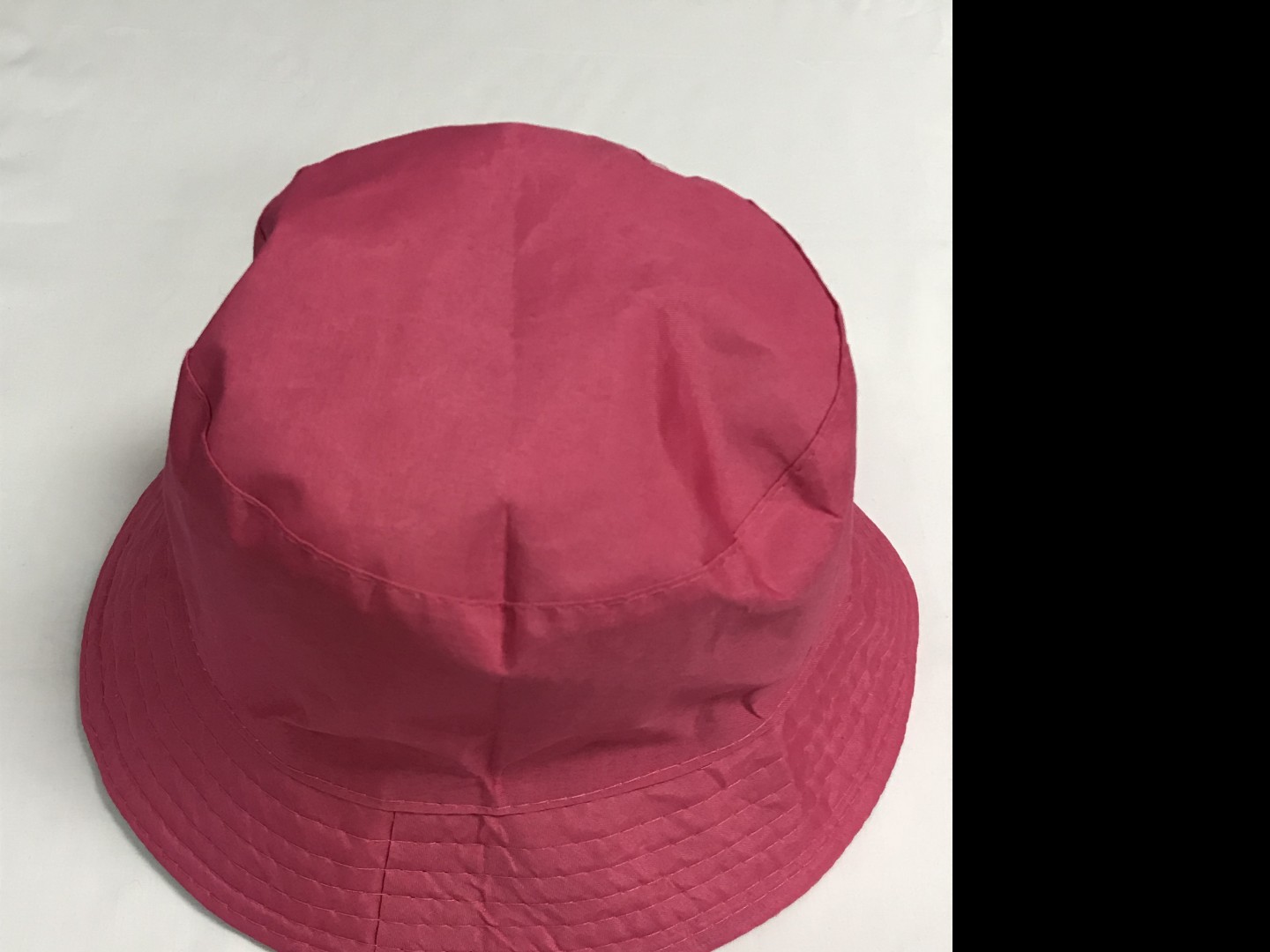 REVERSIBLE PINK BUCKET HAT AGES 12+
